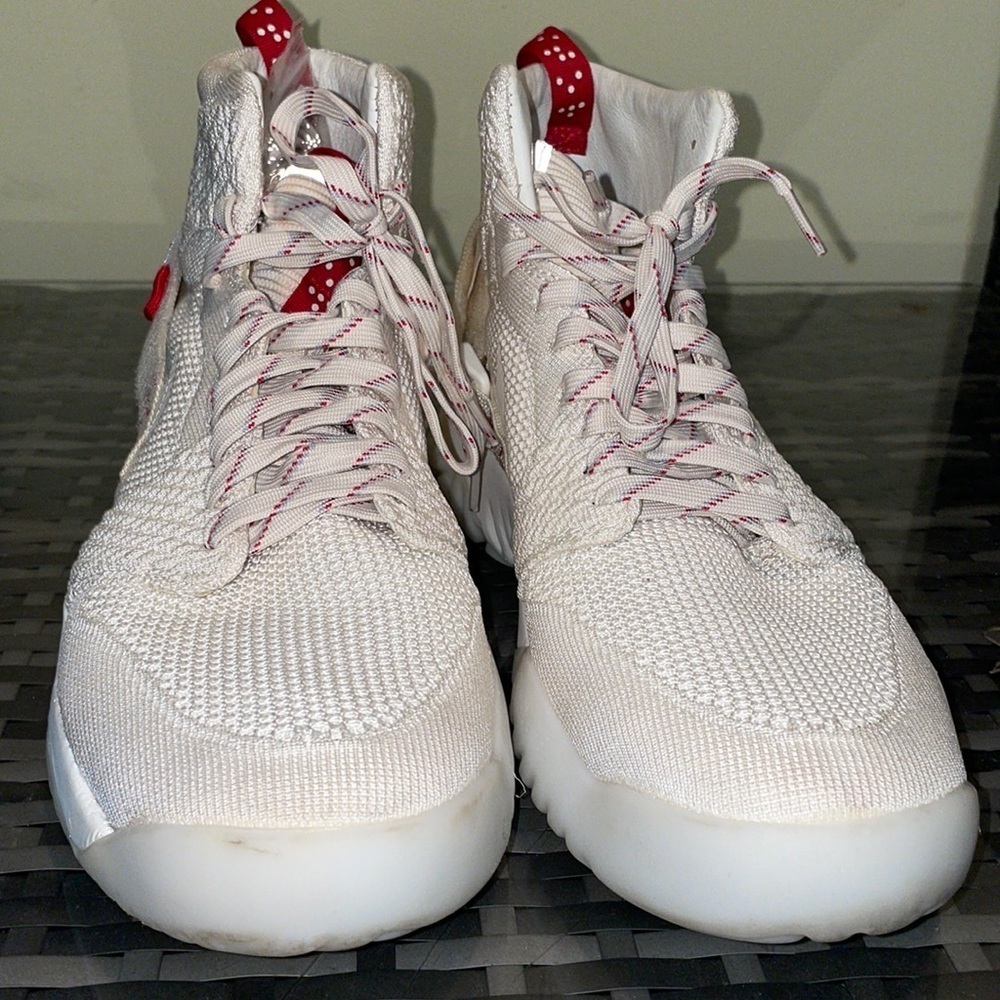 Mens Like New Jordan Apex React Bq1311 Light Cream/Sail Fabric